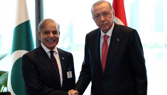 Turkish president praises PM Shehbaz's economic policies during UN General Assembly meeting